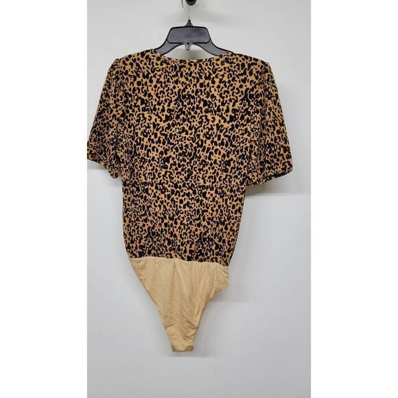 WAYF Leopard Print Deep Vneck Bodysuit - Picture 4 of 5